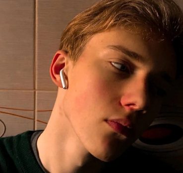Charles, 17 years old, Champlin, USA